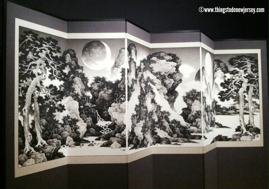 Japanese folding screen at Princeton University Art Museum | find out more at www.thingstodonewjersey.com | #nj #newjersey #princeton #princetonuniversity #mercercounty #art #museums #free #asianart