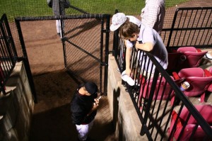 Scoring an autograph at a Jersey Jackals game in Yogi Berra Stadium | find out more at www.thingstodonewjersey.com | #nj #newjersey #littlefalls #montclairuniversity #yogiberra #baseball #minorleague #ballparks #kids