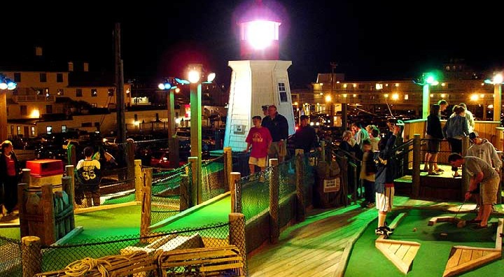 Enjoy summertime fun in New Jersey with a game of mini golf! | mini golf in nj | mini golf in new jersey | miniature golf in nj | miniature golf in new jersey | mini golf at the jersey shore